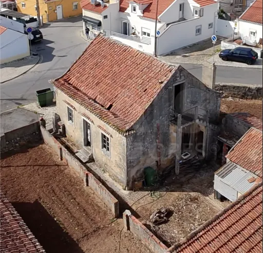Casa Velha - Memória, potencial e uma nova história na Abrunheira