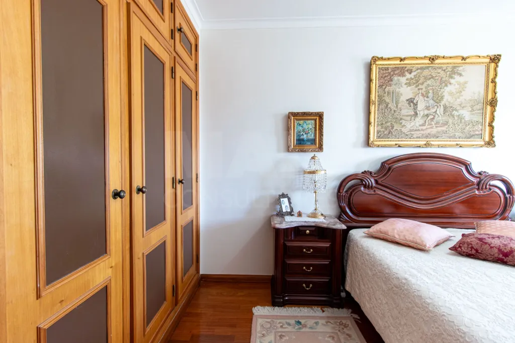 Apartamento T2 Av. de Fitares - Rinchoa - Rio de Mouro -Sintra