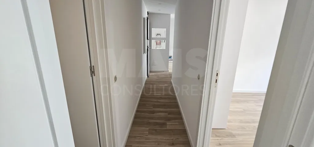 Renovated 2-Bedroom Apartment, Brand New, Dafundo