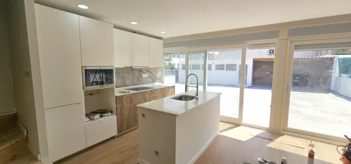 3 Bedroom House Refurbished Benfica