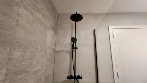 Moradia Térrea c/ Piscina, Jardim, Anexo, Garagem e Parqueamento, Inserida em Lote de 3.476m2 !