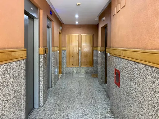 Apartamento T2 com parqueamento no Carregado