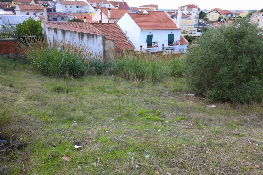 Lote Urbano na Apelação para Moradia.