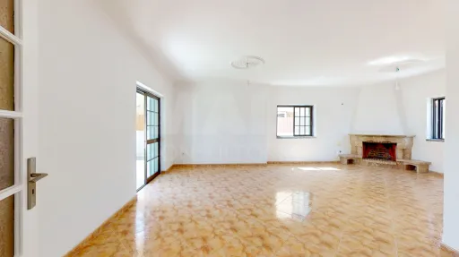 Moradia Isolada T3 com Jardim Privativo na Aroeira – Viva entre o Pinhal e o Mar