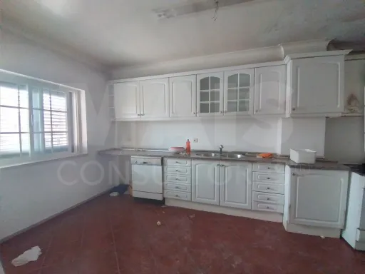 Moradia em Albarraque – A Oportunidade de Criar a Casa dos Seus Sonhos!