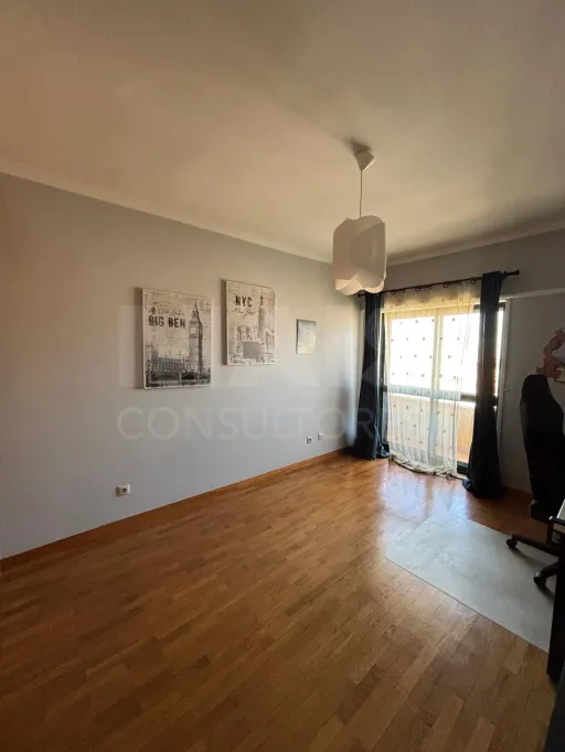 Apartamento T3 Duplex em São Domingos de Rana