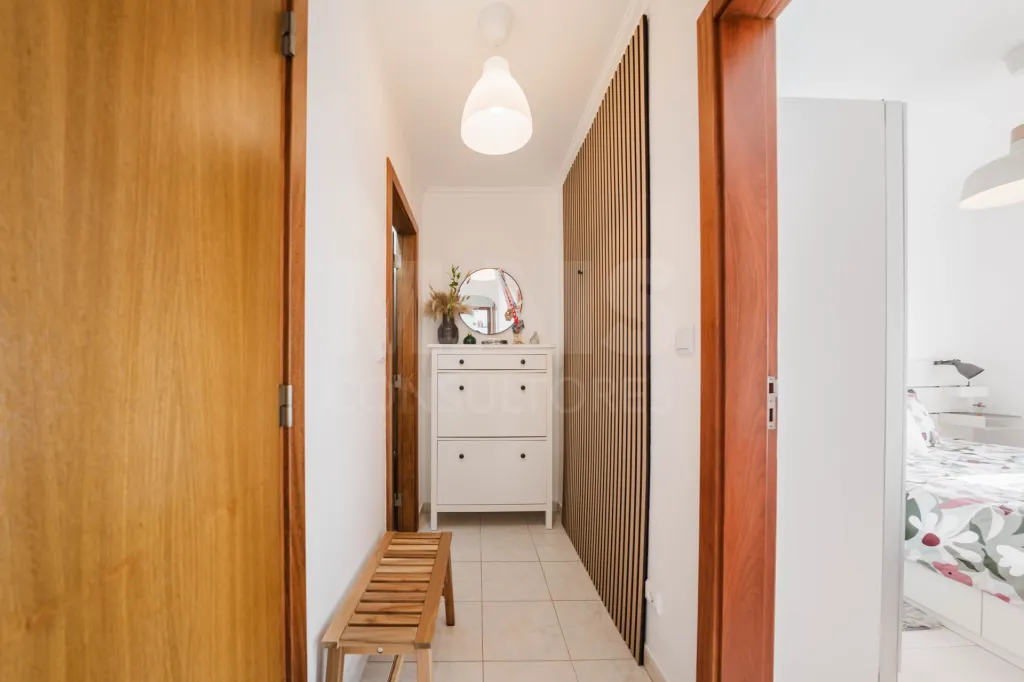 Apartamento T2 Renovado Com Vista Mar Em Peniche