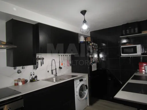 Moradia T2 com Sótão Forrado e Espaço Exterior