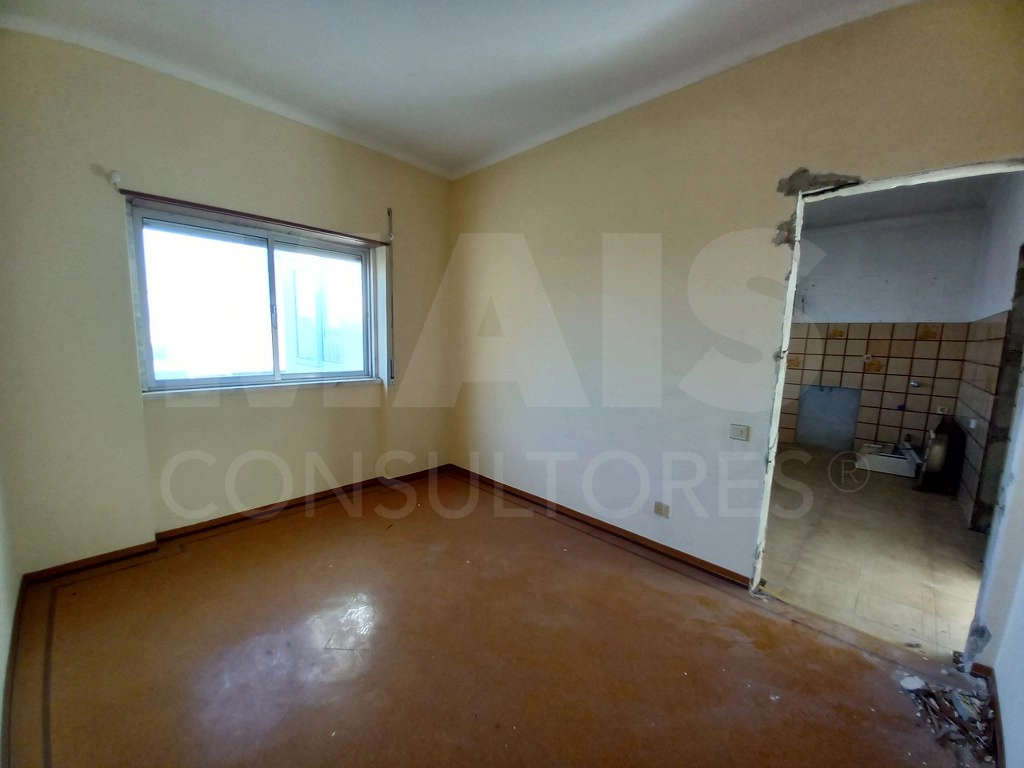 Moradia Bi Familiar com entradas independentes
