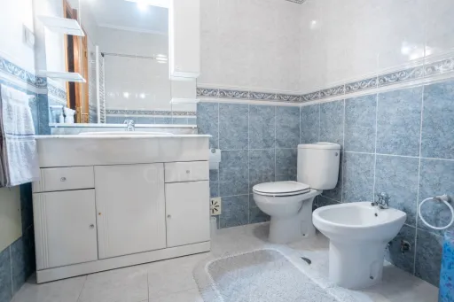 Apartamento T3 com excelente localização no Porto Alto