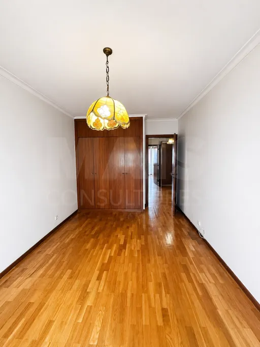Apartamento T3 Olaias - Vista rio e garagem