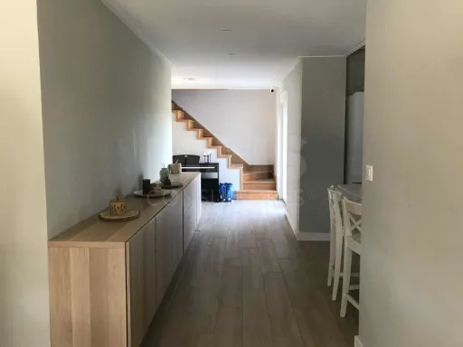 Quinta com moradia T4, piscina e anexos a 35 mint de Lisboa