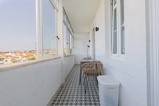 T6 com 130m2 Vista Rio à Rua da Junqueira - Belém