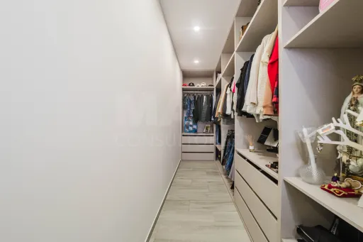 Moradia T3 Térrea Moderna em terreno c/ 2.610m2