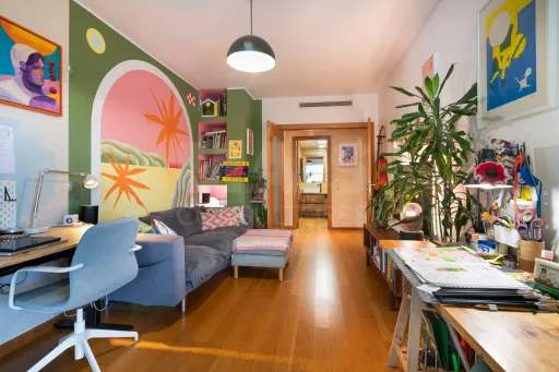 One-bedroom apartment with a terrace and garage in Linda a Velha