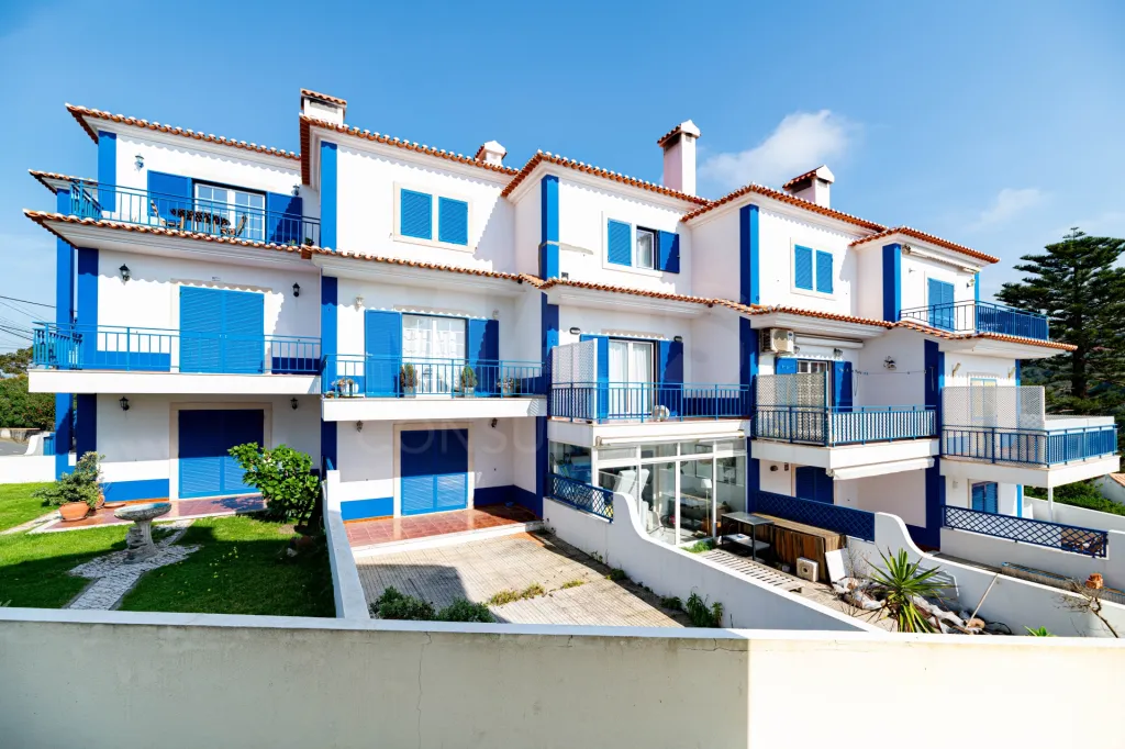 Apartamento T1 no 1° andar a 80 metros da Praia de São Lourenço, com vista mar da varanda da Sala e com garagem  ERICEIRA – RESERVA MUNDIAL DE SURF