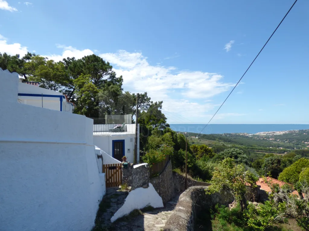 Propriedade privada c/ piscina, jardim e vista mar!