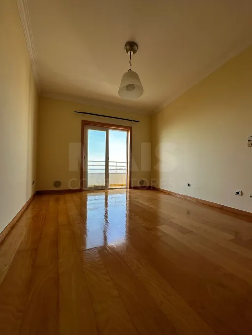 T2 – Alto de Algés | Vista Rio, Zona Premium