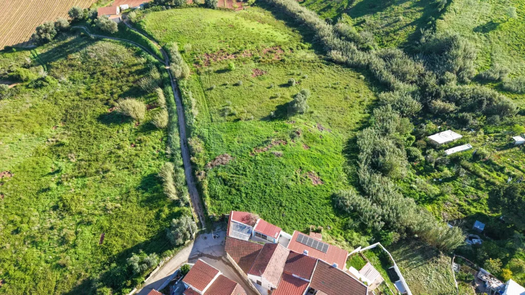 Terreno para Construção com Projeto aprovado - 10 minutos de Torres Vedras