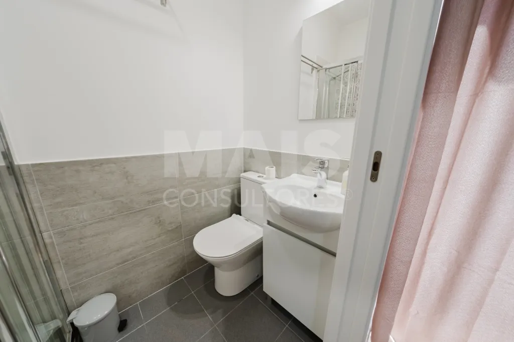 Investment property in downtown Peniche