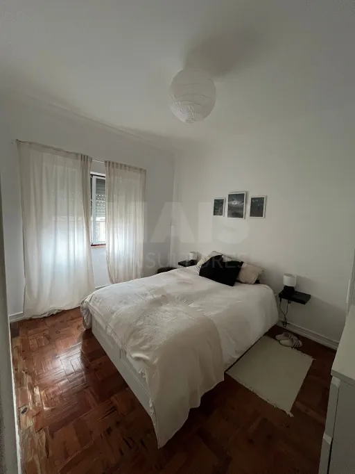 Apartamento T2 renovado e com cozinha equipada