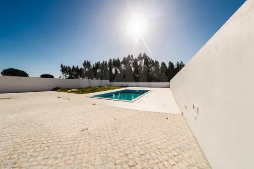 Moradia T3+1 | Piscina | Garagem | Caldas da Rainha