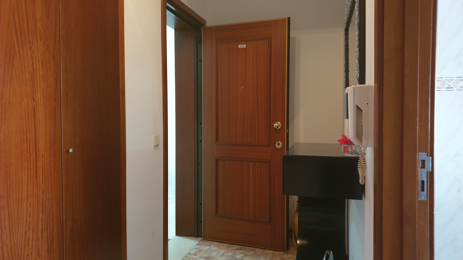 - Oportunidade Única em Arrifana-Apartamento T2 Mobilado