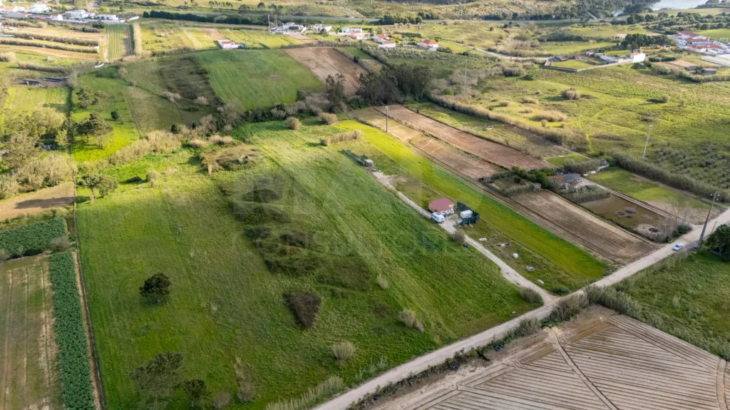Terreno Rústico de 13.960 m² com Excelente Exposição Solar