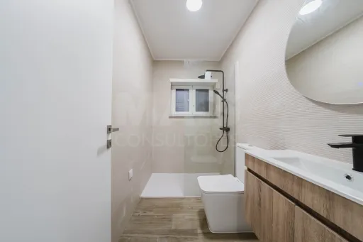 Moradia T3 Nova com Piscina