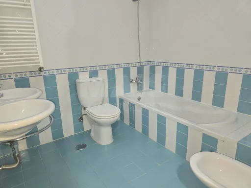 Moradia T4 com Terraço, Jardim e Garagem Fechada – Vale Maceira, Alfeizerão