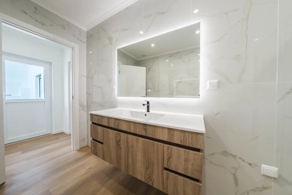 Moradia Geminada T3, Totalmente Remodelada