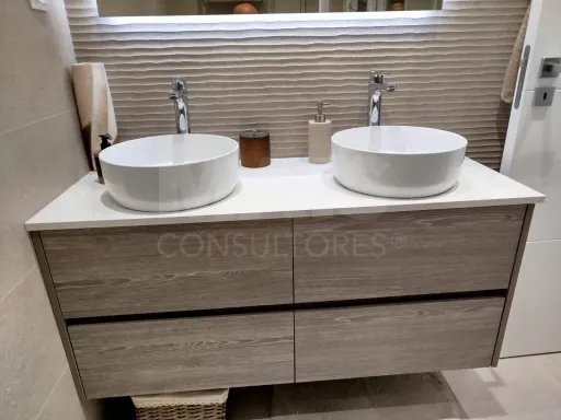 3-Bedroom Top-Floor Apartment with Panoramic Balcony, Garage, and Storage Room | Downtown Lourinhã, 10 Minutes from the Beach