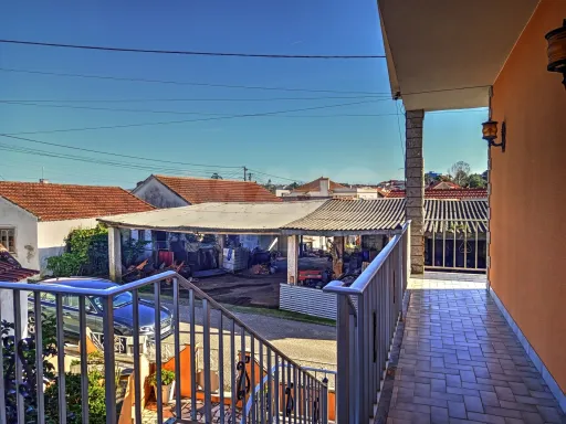 Moradia T3 Mobilada c/ 2 Wc´s e Logradouro