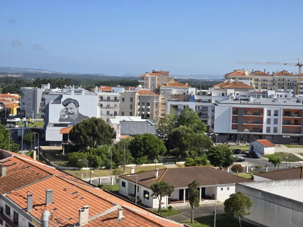 3-Bedroom Apartment with Unobstructed Views, Furnished and Fully Equipped