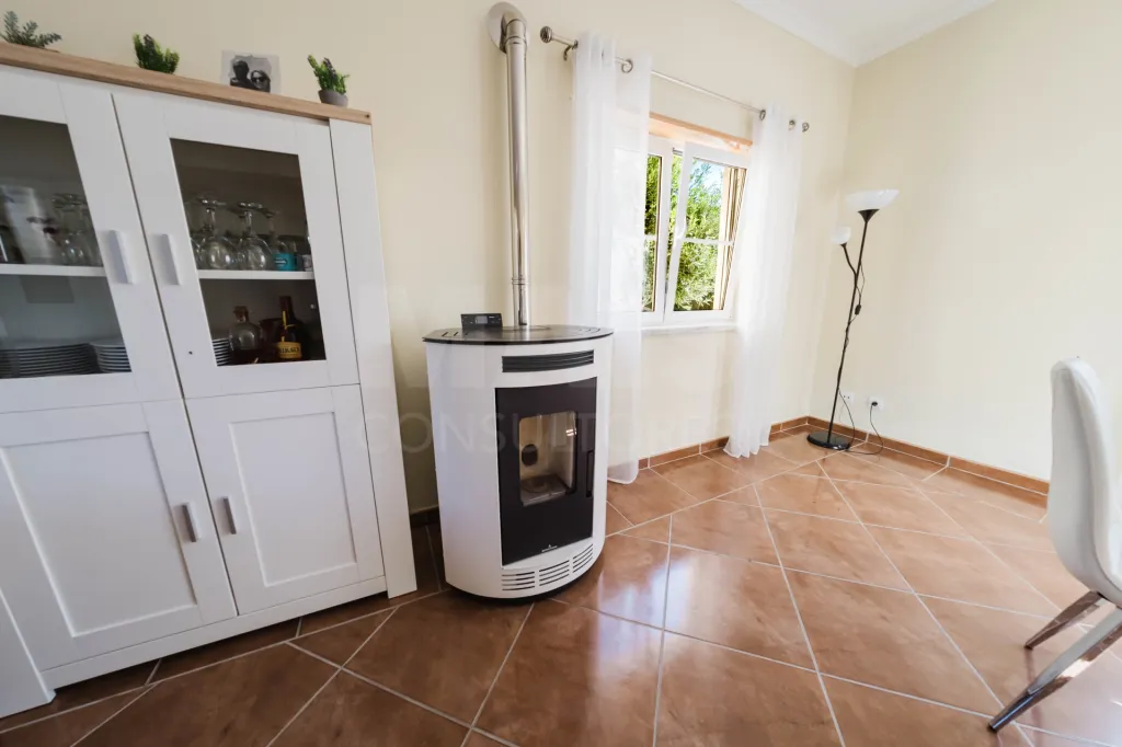 🏡 3-Bedroom House—Furnished and Fully Equipped | Jacuzzi | Garage | Backyard