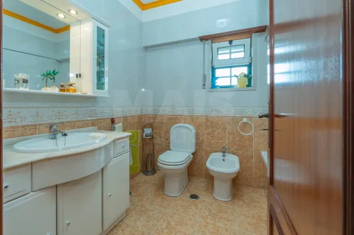 Apartamento T3 excelente localização no Porto Alto
