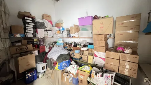 Imóvel com duas fracções: Comércio e Habitação!