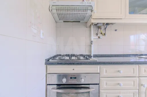 Apartamento T2 na Póvoa de Santo Adrião, Odivelas.