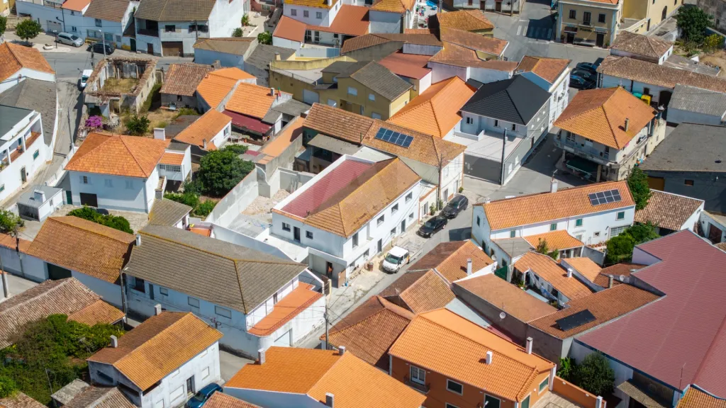 Apartamento T2 novo com quintal e estacionamento