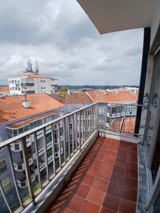 Apartamento T3 no centro das Caldas da Rainha com elevador