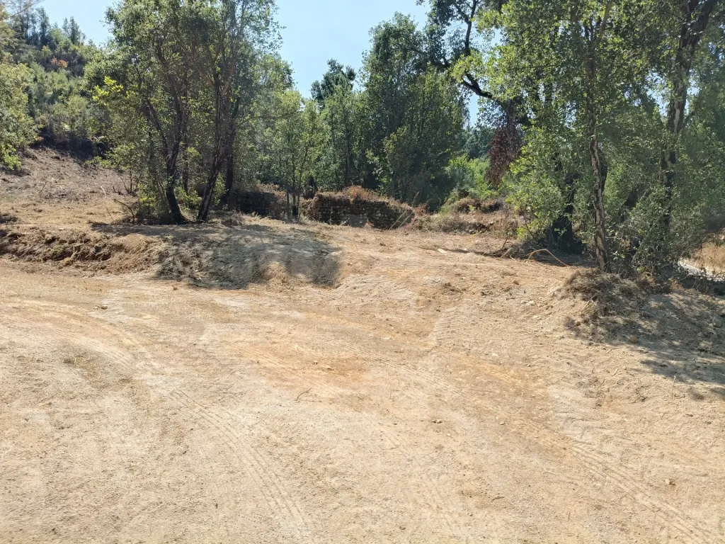 Terreno com 1587m2 para construir