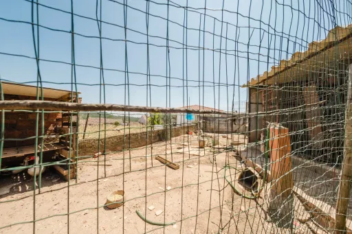 Moradia T2 em Alcanede, Santarém com Jardim e Terreno Urbano