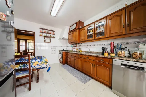 3-Bedroom Apartment in Encosta do Sol - Space, Comfort and Excellent Sun Exposure