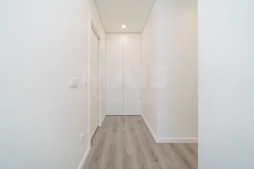 T4 Duplex com Vista Panorâmica sobre o Rio Tejo e Lisboa | Montijo