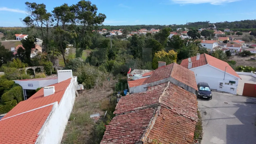 Terreno com Potencial de construção no  Nadadouro