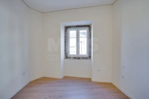Apartamento T3 Renovado na Cova da Piedade
