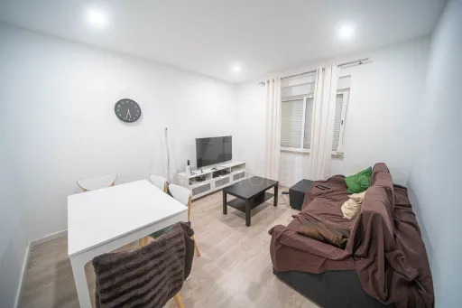 Apartamento T2+1 Remodelado na Póvoa de Santa Iria – Oportunidade Exclusiva com Permuta
