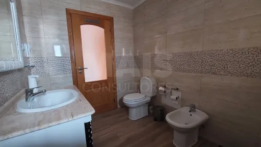 Moradia T2 + 2 com excelente logradouro