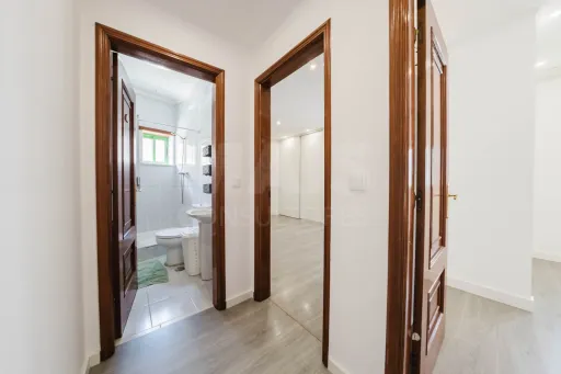 Apartamento T3 c/ terraço privado