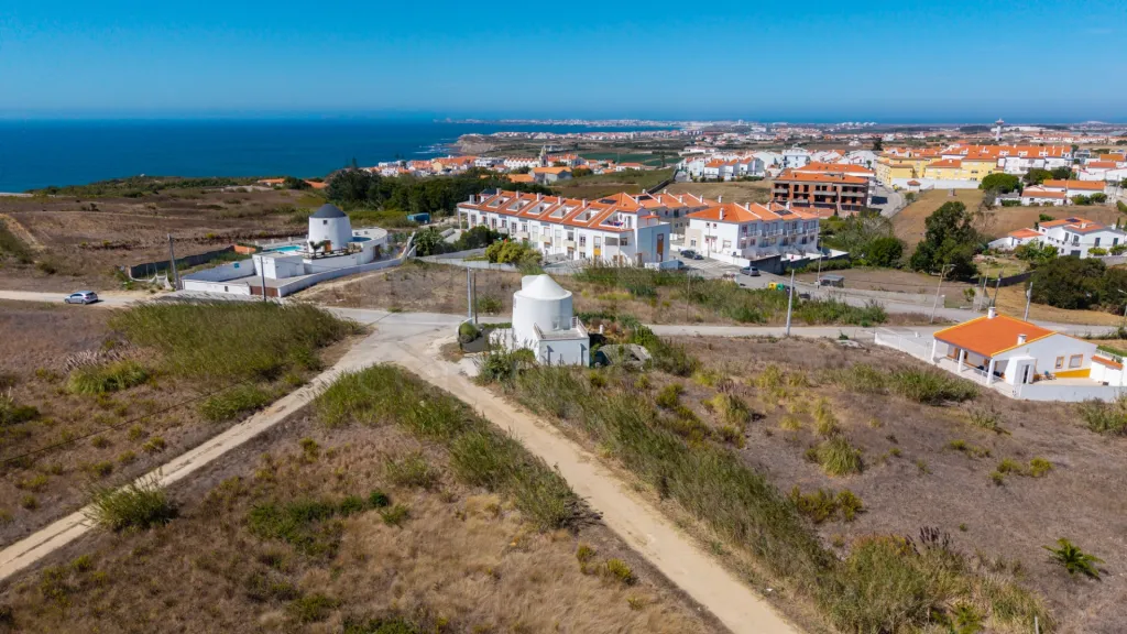 Moinho com 340m2 de terreno vista mar em São Bernardino